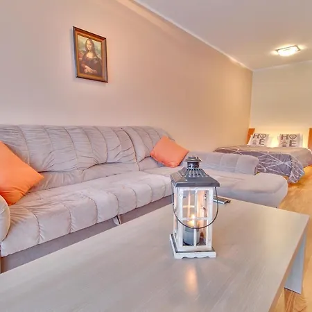 Appartement Daily Apartments- Viru Sunny Studio With Balcony